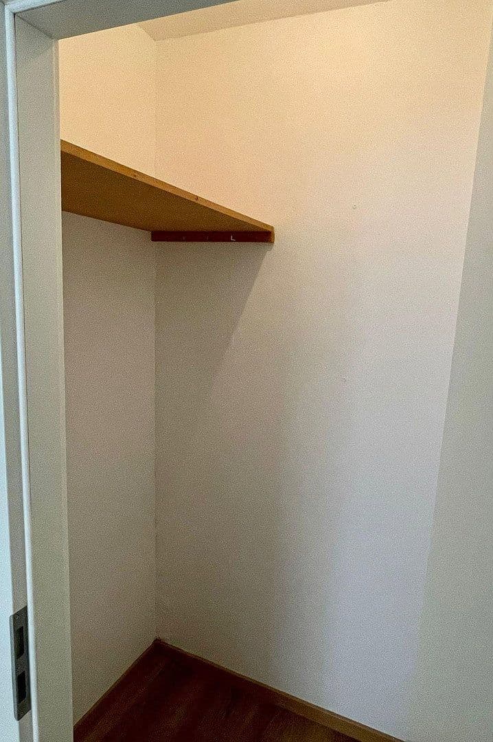Pronájem bytu 2+1 64 m², Celler Str. 24 E, Braunschweig, Dolní Sasko Pronájem bytu 2+1 64 m², Celler Str. 24 E, Braunschweig, Dolní Sasko