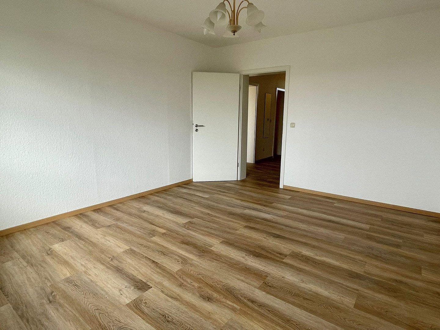 Pronájem bytu 2+1 64 m², Celler Str. 24 E, Braunschweig, Dolní Sasko Pronájem bytu 2+1 64 m², Celler Str. 24 E, Braunschweig, Dolní Sasko