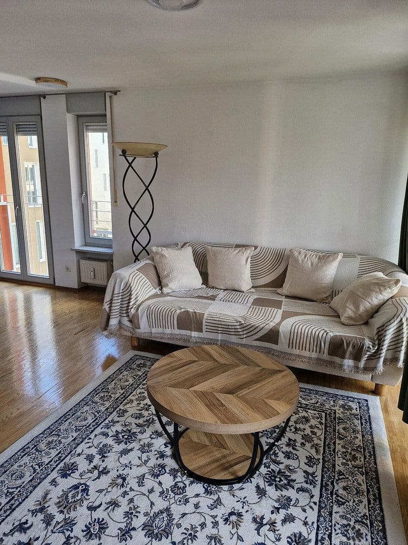 Pronájem bytu 2+1 51 m², München, Bavorsko Pronájem bytu 2+1 51 m², München, Bavorsko