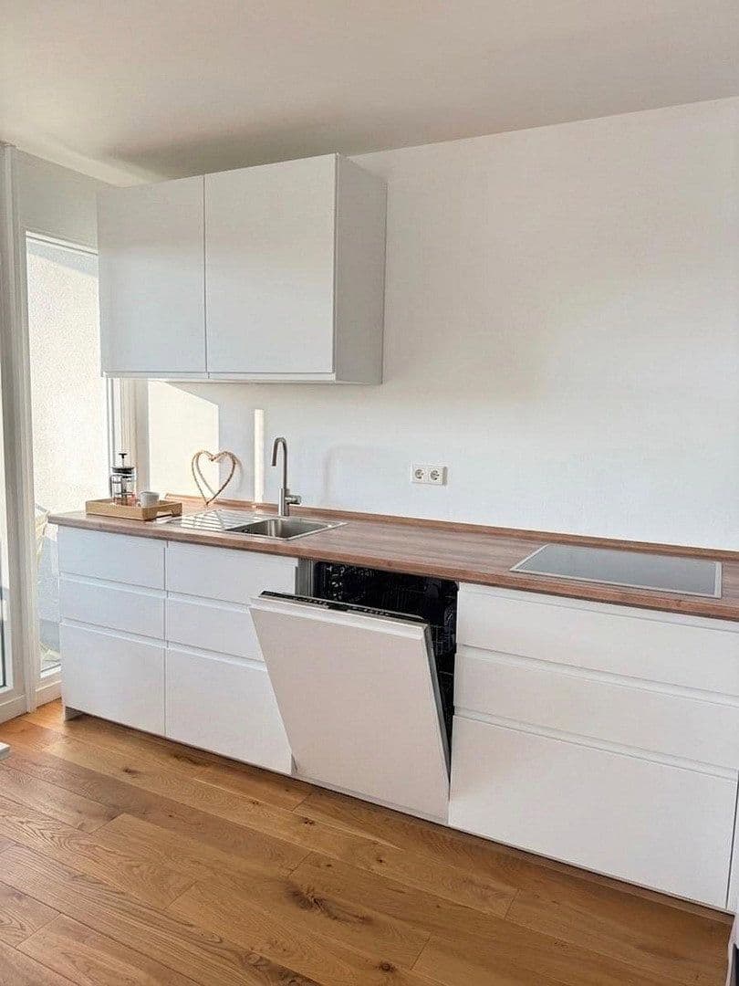 Pronájem bytu 3+1 70 m², München, Bavorsko Pronájem bytu 3+1 70 m², München, Bavorsko
