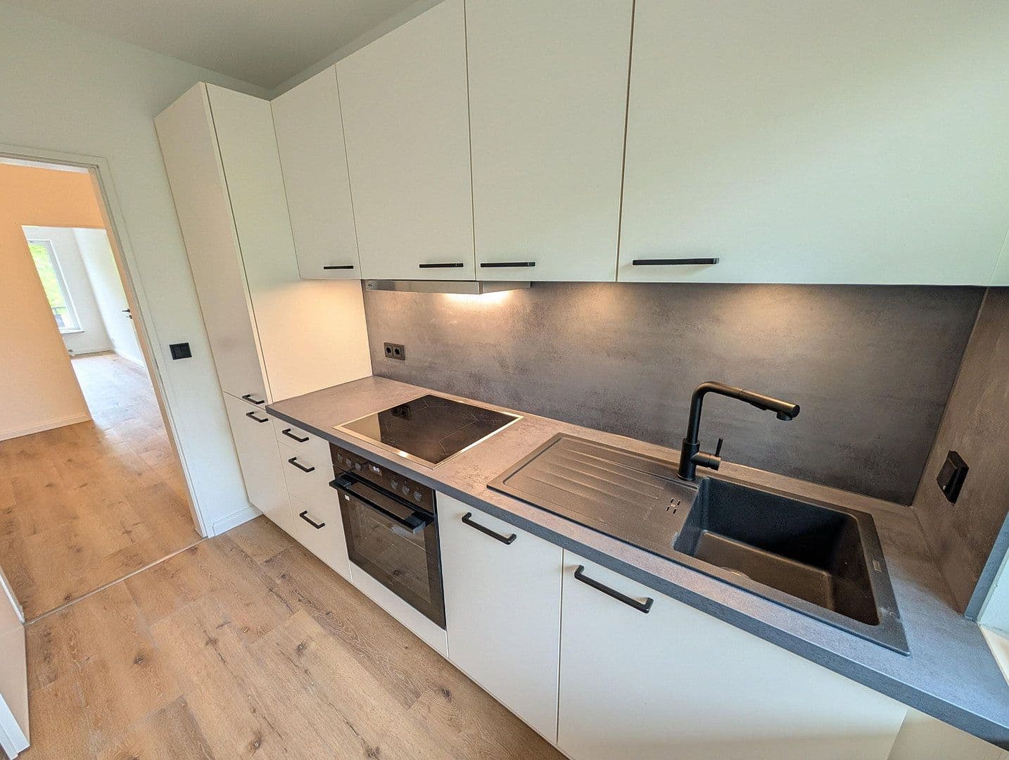 Prodej bytu 3+1 78 m², Walddörfer Str. 374, Hamburg, Hamburg Prodej bytu 3+1 78 m², Walddörfer Str. 374, Hamburg, Hamburg