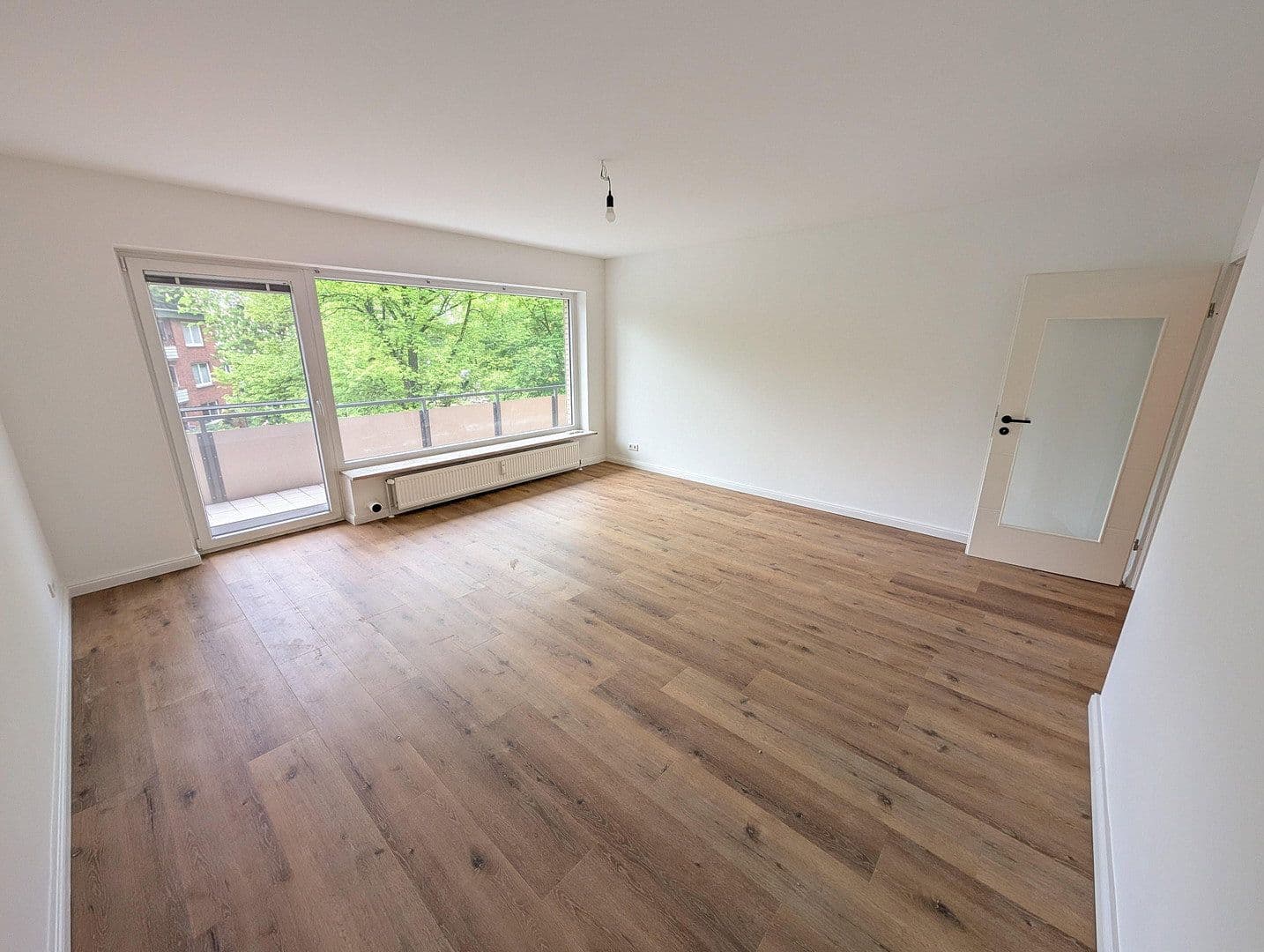 Prodej bytu 3+1 78 m², Walddörfer Str. 374, Hamburg, Hamburg Prodej bytu 3+1 78 m², Walddörfer Str. 374, Hamburg, Hamburg