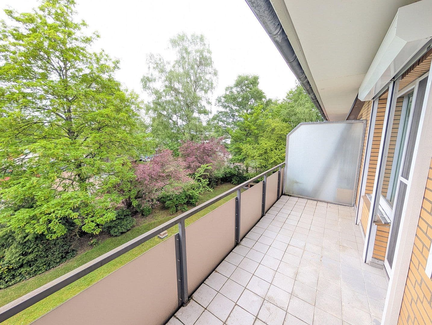 Prodej bytu 3+1 78 m², Walddörfer Str. 374, Hamburg, Hamburg Prodej bytu 3+1 78 m², Walddörfer Str. 374, Hamburg, Hamburg