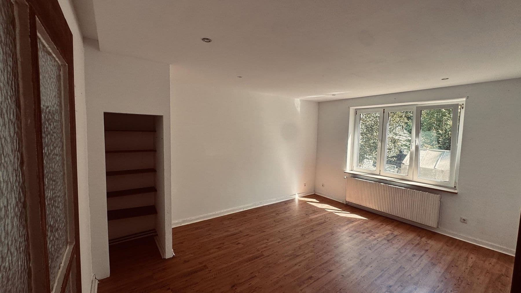 Pronájem bytu 4+1 128 m², Krümmelstraße 6, Geesthacht, Šlesvicko-Holštýnsko Pronájem bytu 4+1 128 m², Krümmelstraße 6, Geesthacht, Šlesvicko-Holštýnsko