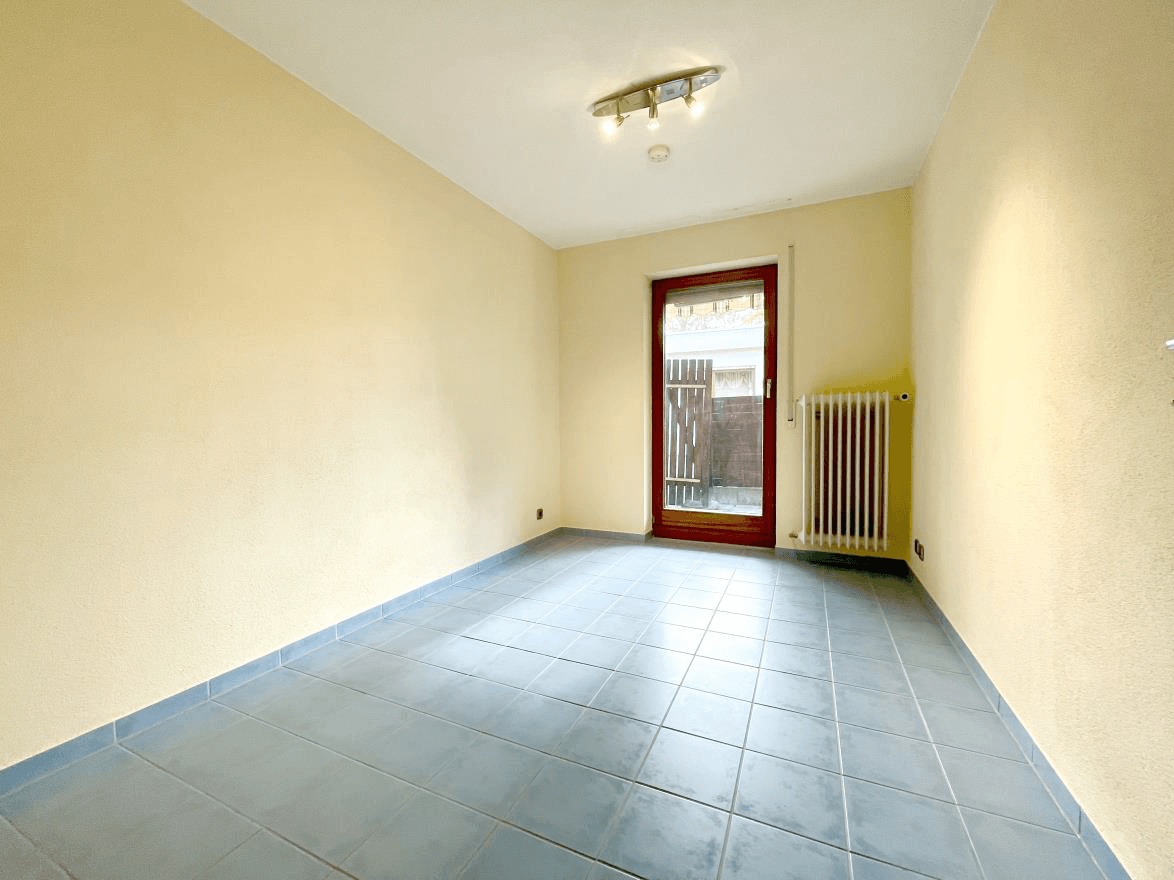 Pronájem bytu 4+1 73 m², Metzingen, Bádensko-Württembersko Pronájem bytu 4+1 73 m², Metzingen, Bádensko-Württembersko