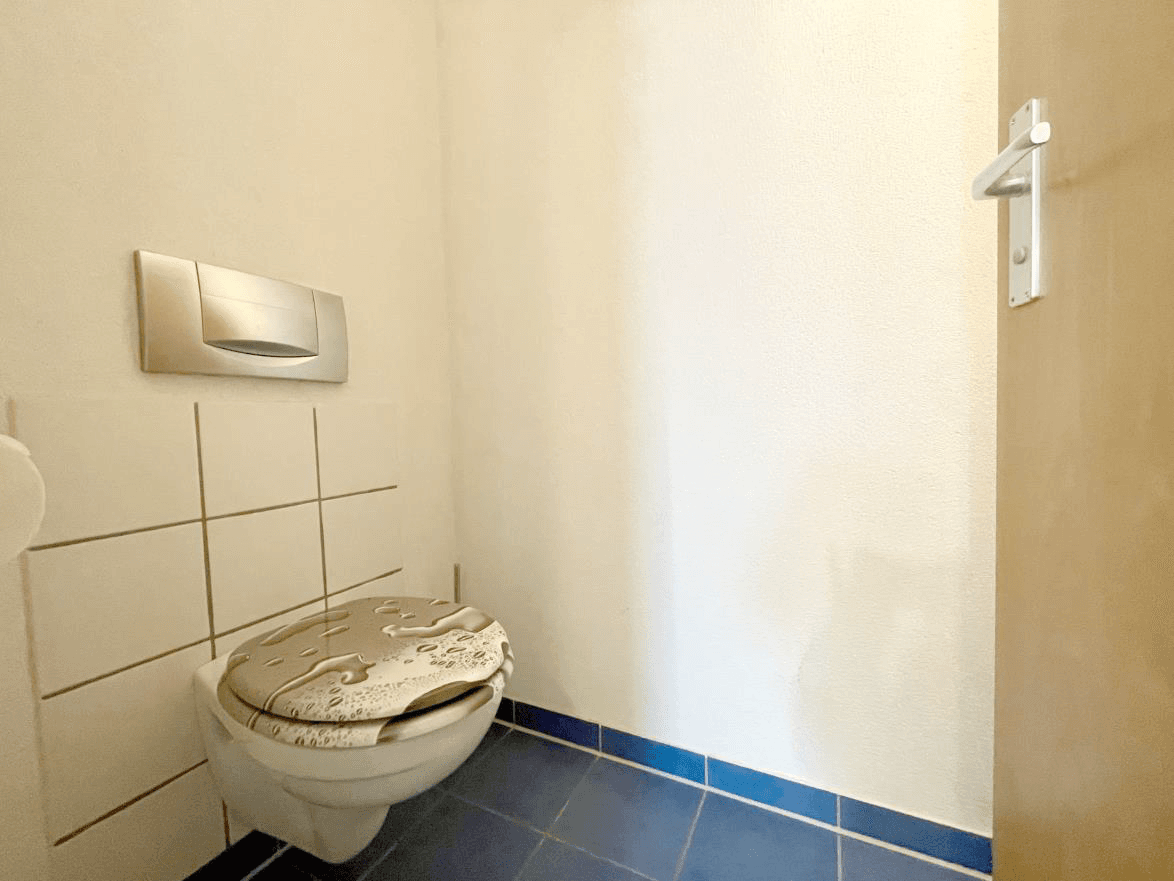 Pronájem bytu 4+1 73 m², Metzingen, Bádensko-Württembersko Pronájem bytu 4+1 73 m², Metzingen, Bádensko-Württembersko