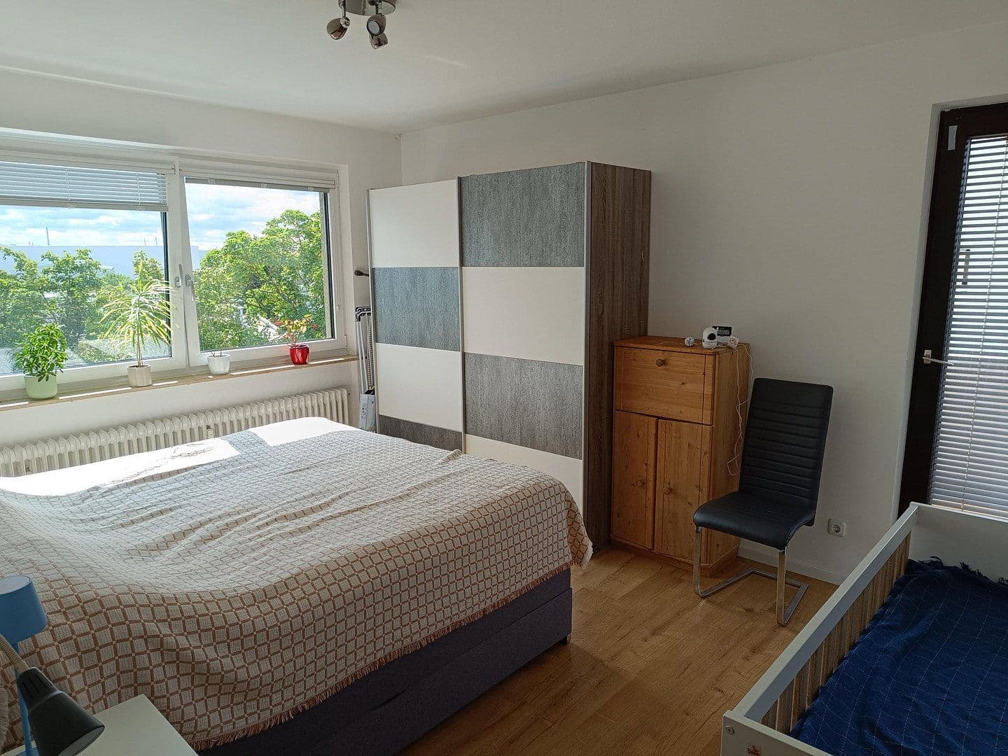 Pronájem bytu 3+1 90 m², Höfener Str. 142, Nürnberg, Bavorsko Pronájem bytu 3+1 90 m², Höfener Str. 142, Nürnberg, Bavorsko