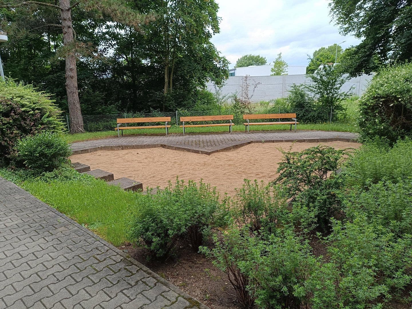Pronájem bytu 3+1 90 m², Höfener Str. 142, Nürnberg, Bavorsko Pronájem bytu 3+1 90 m², Höfener Str. 142, Nürnberg, Bavorsko