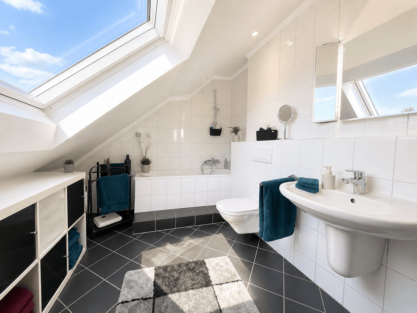 Pronájem bytu 3+kk 118 m², Gerhart-Hauptmann-Straße 14, Neustadt am Rübenberge, Dolní Sasko Pronájem bytu 3+kk 118 m², Gerhart-Hauptmann-Straße 14, Neustadt am Rübenberge, Dolní Sasko