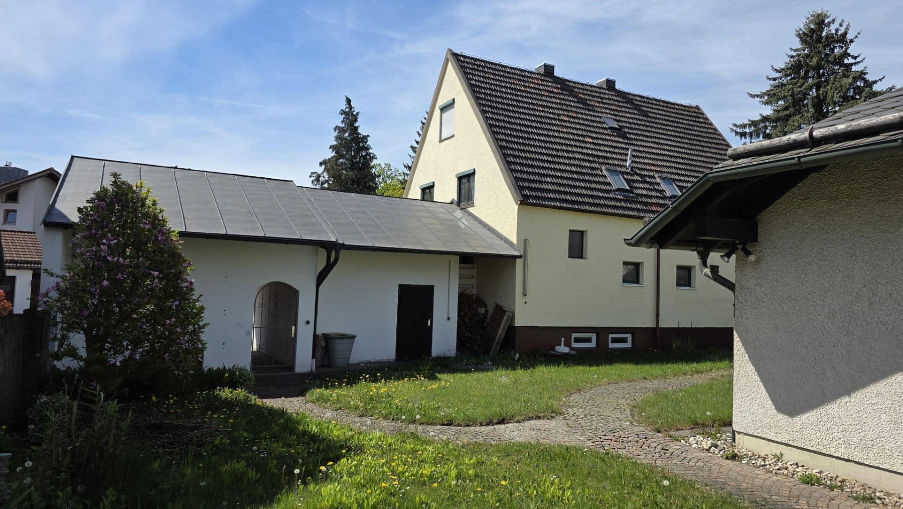 Prodej domu 184 m², pozemek 1.288 m², Puchheim, Bavorsko Prodej domu 184 m², pozemek 1.288 m², Puchheim, Bavorsko