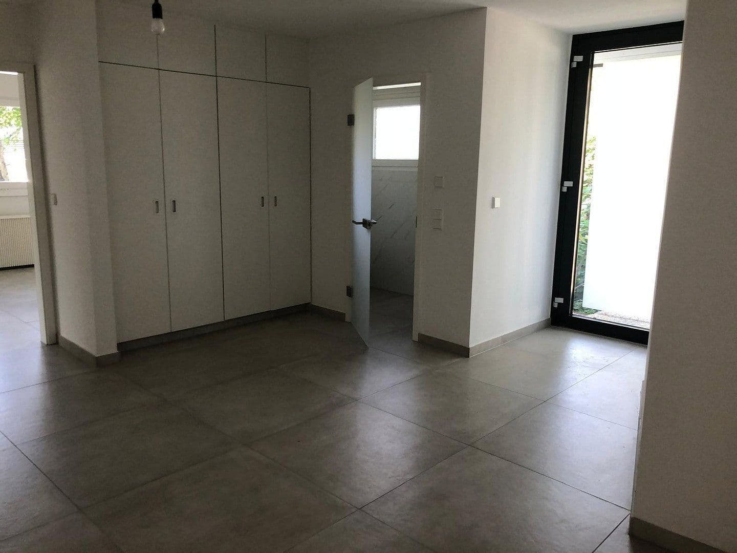 Pronájem domu 310 m², pozemek 1.650 m², Karlsruhe, Bádensko-Württembersko Pronájem domu 310 m², pozemek 1.650 m², Karlsruhe, Bádensko-Württembersko