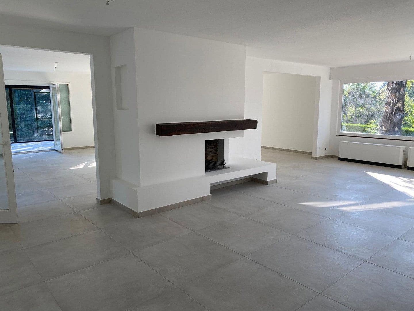 Pronájem domu 310 m², pozemek 1.650 m², Karlsruhe, Bádensko-Württembersko Pronájem domu 310 m², pozemek 1.650 m², Karlsruhe, Bádensko-Württembersko
