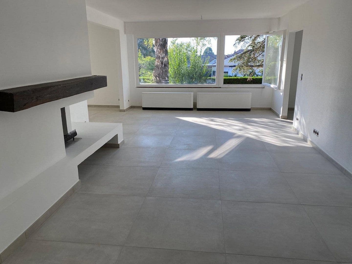 Pronájem domu 310 m², pozemek 1.650 m², Karlsruhe, Bádensko-Württembersko Pronájem domu 310 m², pozemek 1.650 m², Karlsruhe, Bádensko-Württembersko