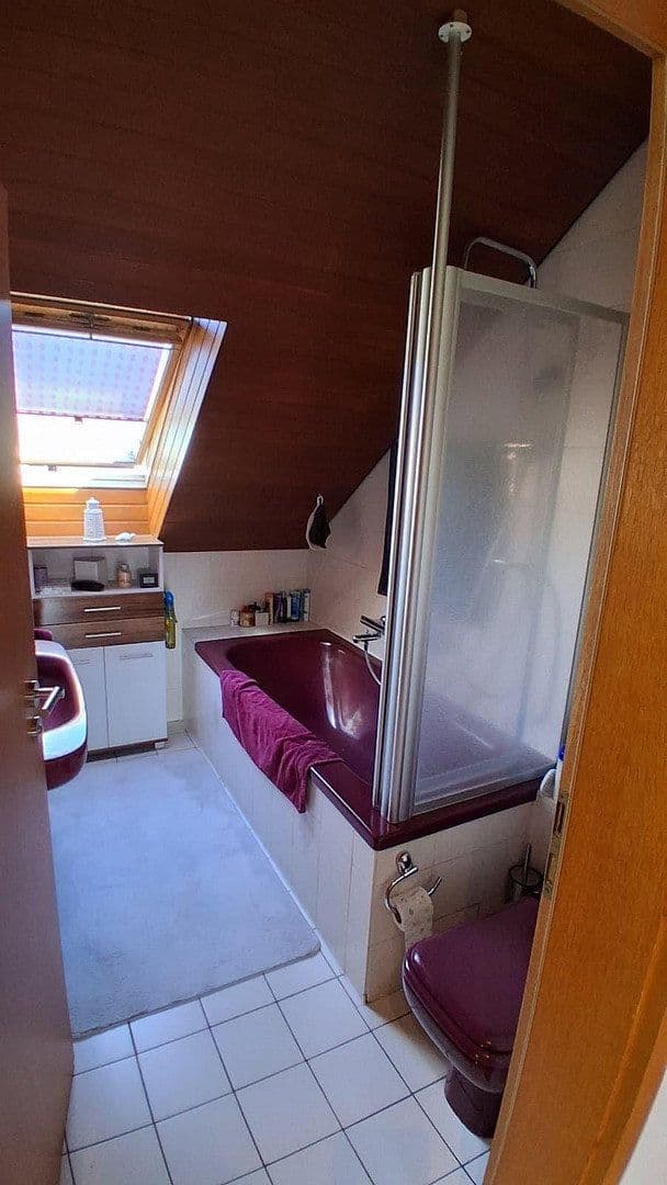 Pronájem bytu 4+1 90 m², Aueteichstrasse 30, Wolfsburg, Dolní Sasko Pronájem bytu 4+1 90 m², Aueteichstrasse 30, Wolfsburg, Dolní Sasko