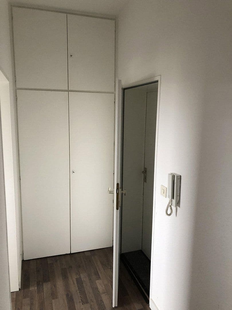 Pronájem bytu 2+1 36 m², Marktstraße 148, Oberhausen, Severní Porýní-Vestfálsko Pronájem bytu 2+1 36 m², Marktstraße 148, Oberhausen, Severní Porýní-Vestfálsko