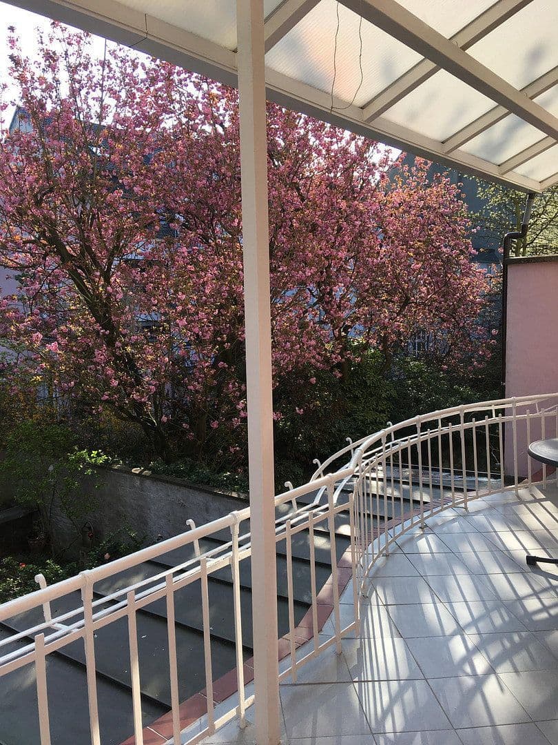 Prodej domu 550 m², pozemek 235 m², Mönchengladbach, Severní Porýní-Vestfálsko Prodej domu 550 m², pozemek 235 m², Mönchengladbach, Severní Porýní-Vestfálsko