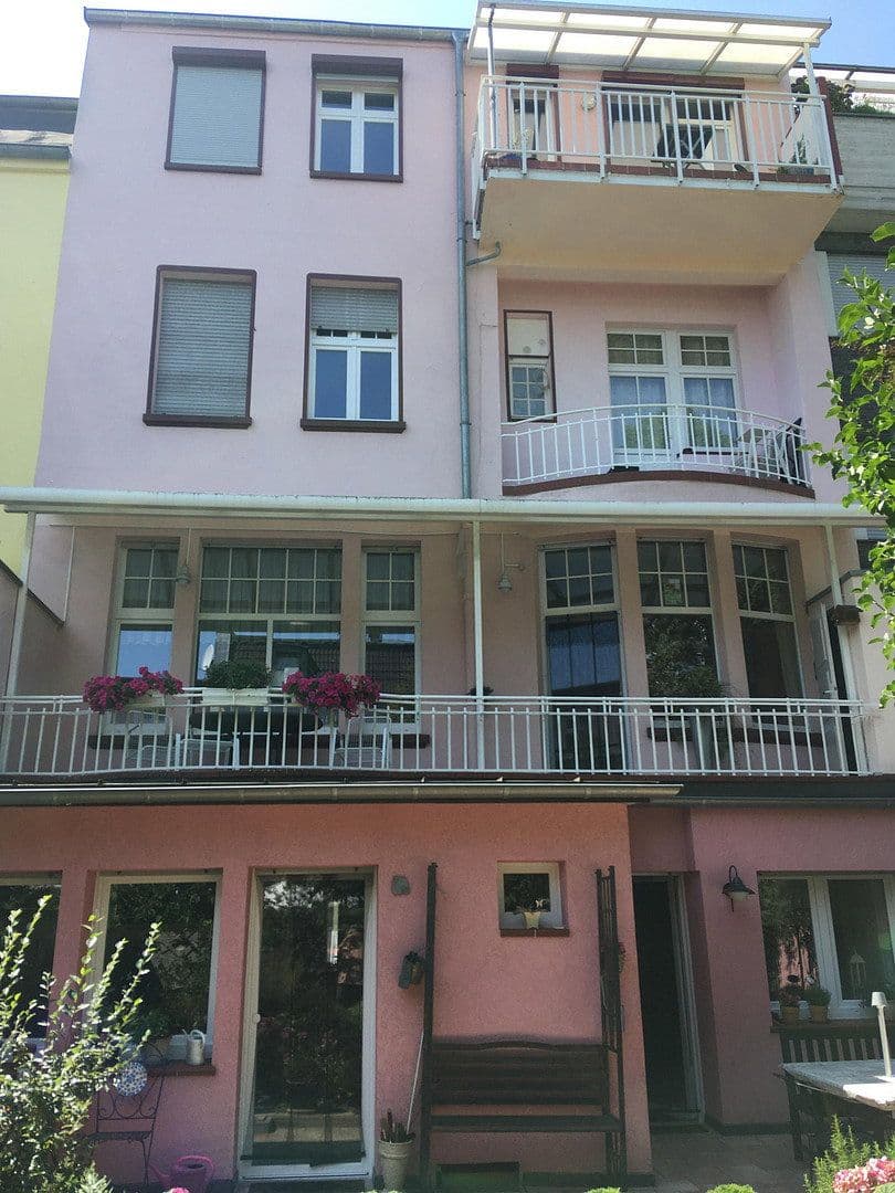 Prodej domu 550 m², pozemek 235 m², Mönchengladbach, Severní Porýní-Vestfálsko Prodej domu 550 m², pozemek 235 m², Mönchengladbach, Severní Porýní-Vestfálsko