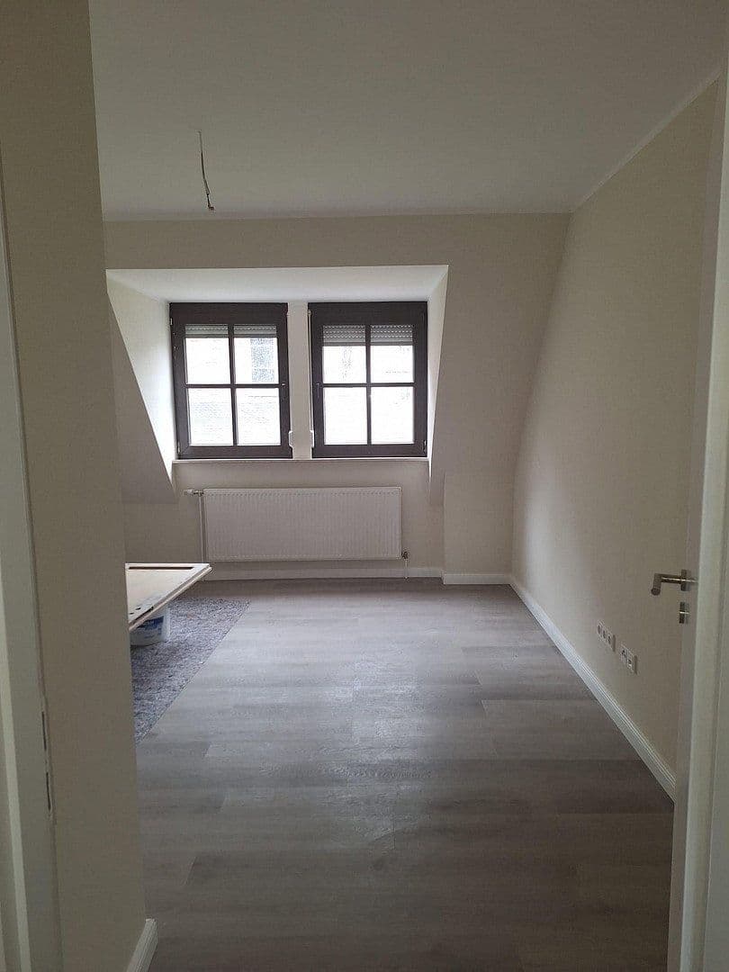 Pronájem bytu 3+1 76 m², Schmidtstraße 12, Rüdesheim am Rhein, Hessen Pronájem bytu 3+1 76 m², Schmidtstraße 12, Rüdesheim am Rhein, Hessen