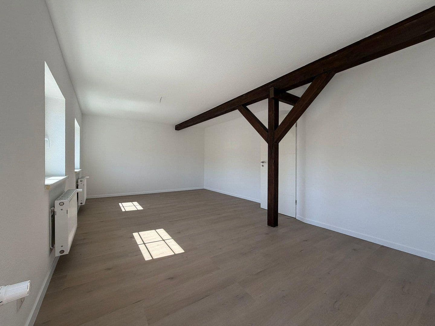 Pronájem bytu 3+1 85 m², Schneiderstraße 21, Eberswalde, Braniborsko Pronájem bytu 3+1 85 m², Schneiderstraße 21, Eberswalde, Braniborsko
