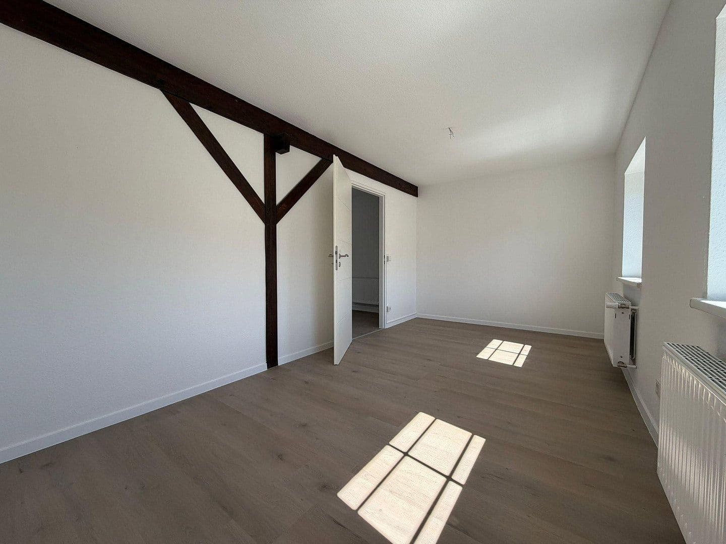 Pronájem bytu 3+1 85 m², Schneiderstraße 21, Eberswalde, Braniborsko Pronájem bytu 3+1 85 m², Schneiderstraße 21, Eberswalde, Braniborsko