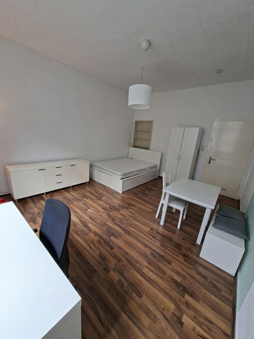 Pronájem bytu 1+1 21 m², Schwalbacher Straße 22, Frankfurt am Main, Hessen Pronájem bytu 1+1 21 m², Schwalbacher Straße 22, Frankfurt am Main, Hessen