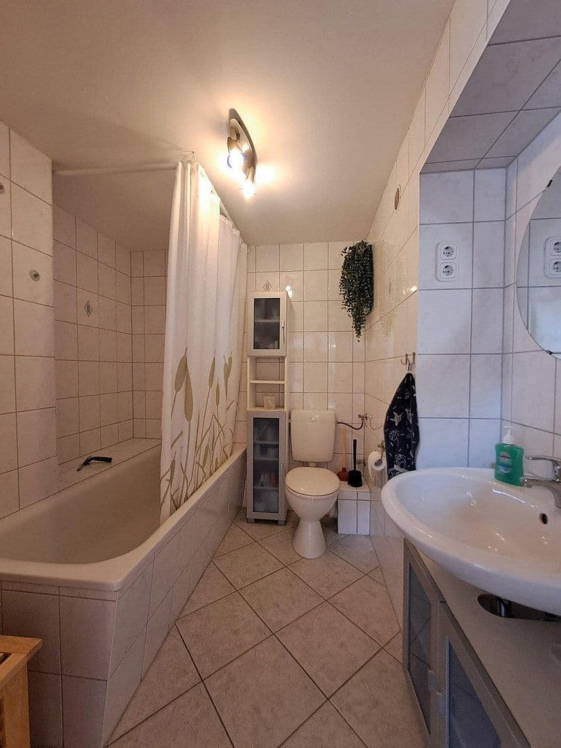 Prodej bytu 1+kk 77 m², Junkerstr. 58, Cáchy, Severní Porýní-Vestfálsko Prodej bytu 1+kk 77 m², Junkerstr. 58, Cáchy, Severní Porýní-Vestfálsko