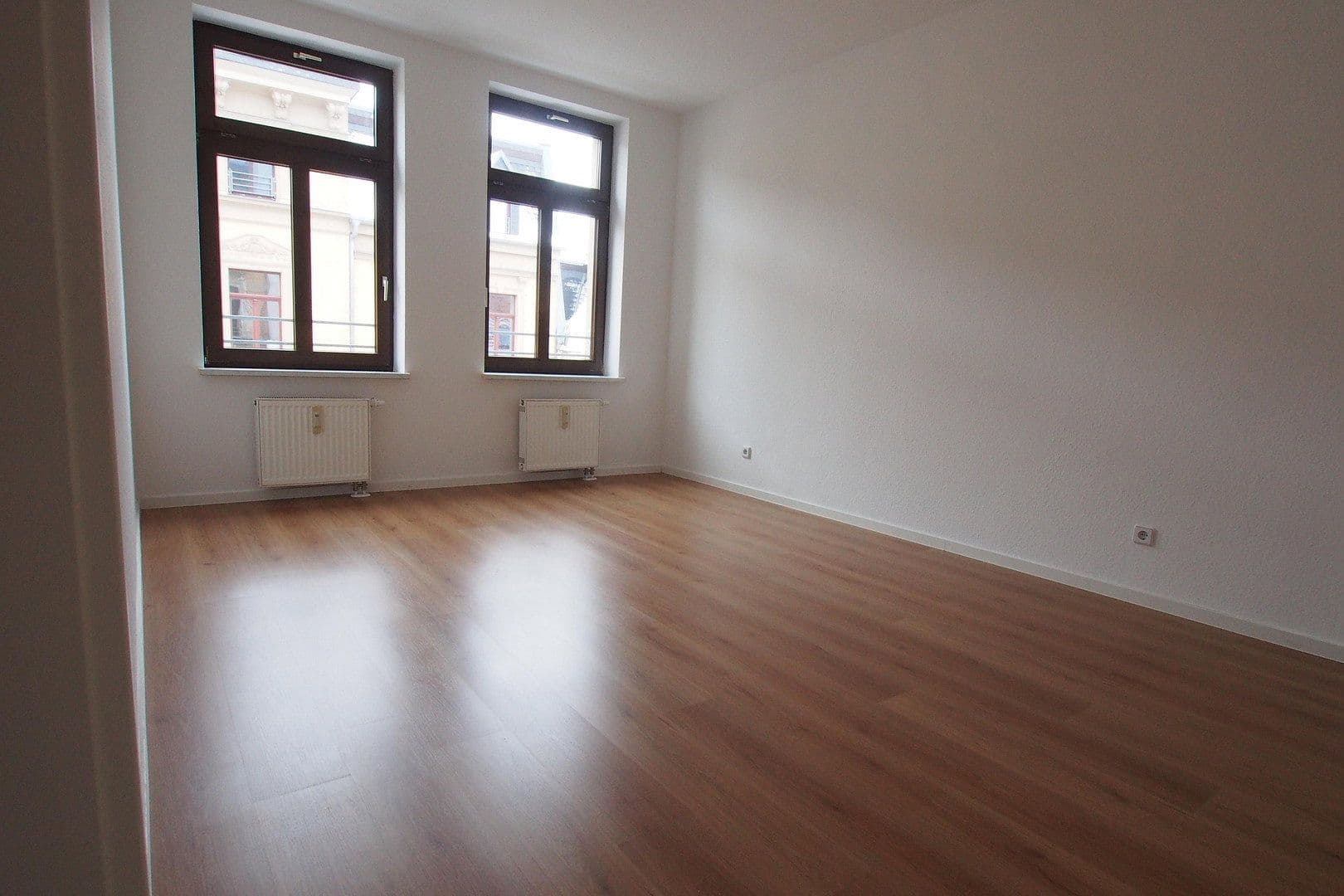 Pronájem bytu 3+1 83 m², Thomasiusstraße 40, Halle, Sasko-Anhaltsko Pronájem bytu 3+1 83 m², Thomasiusstraße 40, Halle, Sasko-Anhaltsko
