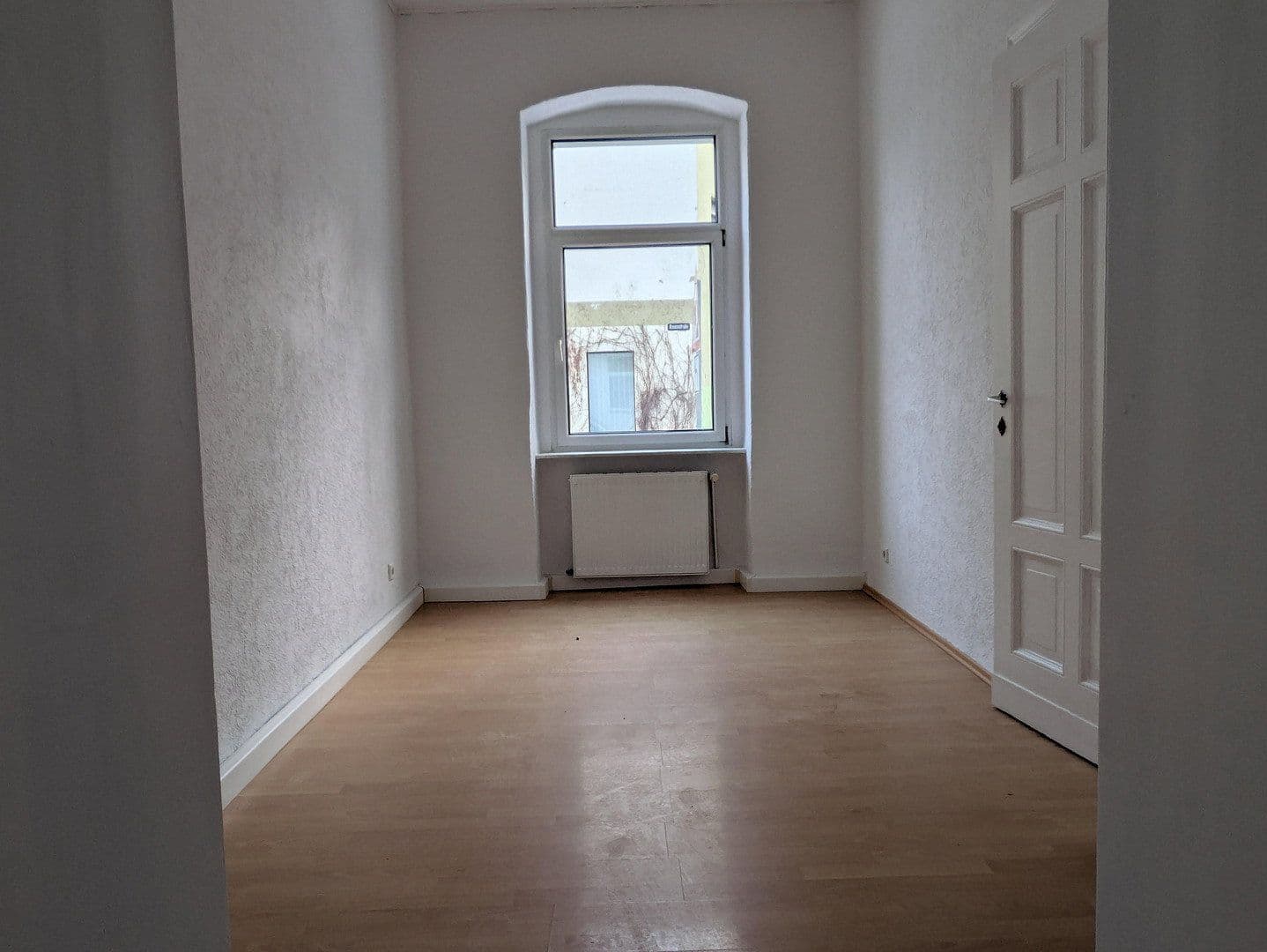 Pronájem bytu 2+1 60 m², Triftstr. 29, Halle, Sasko-Anhaltsko Pronájem bytu 2+1 60 m², Triftstr. 29, Halle, Sasko-Anhaltsko