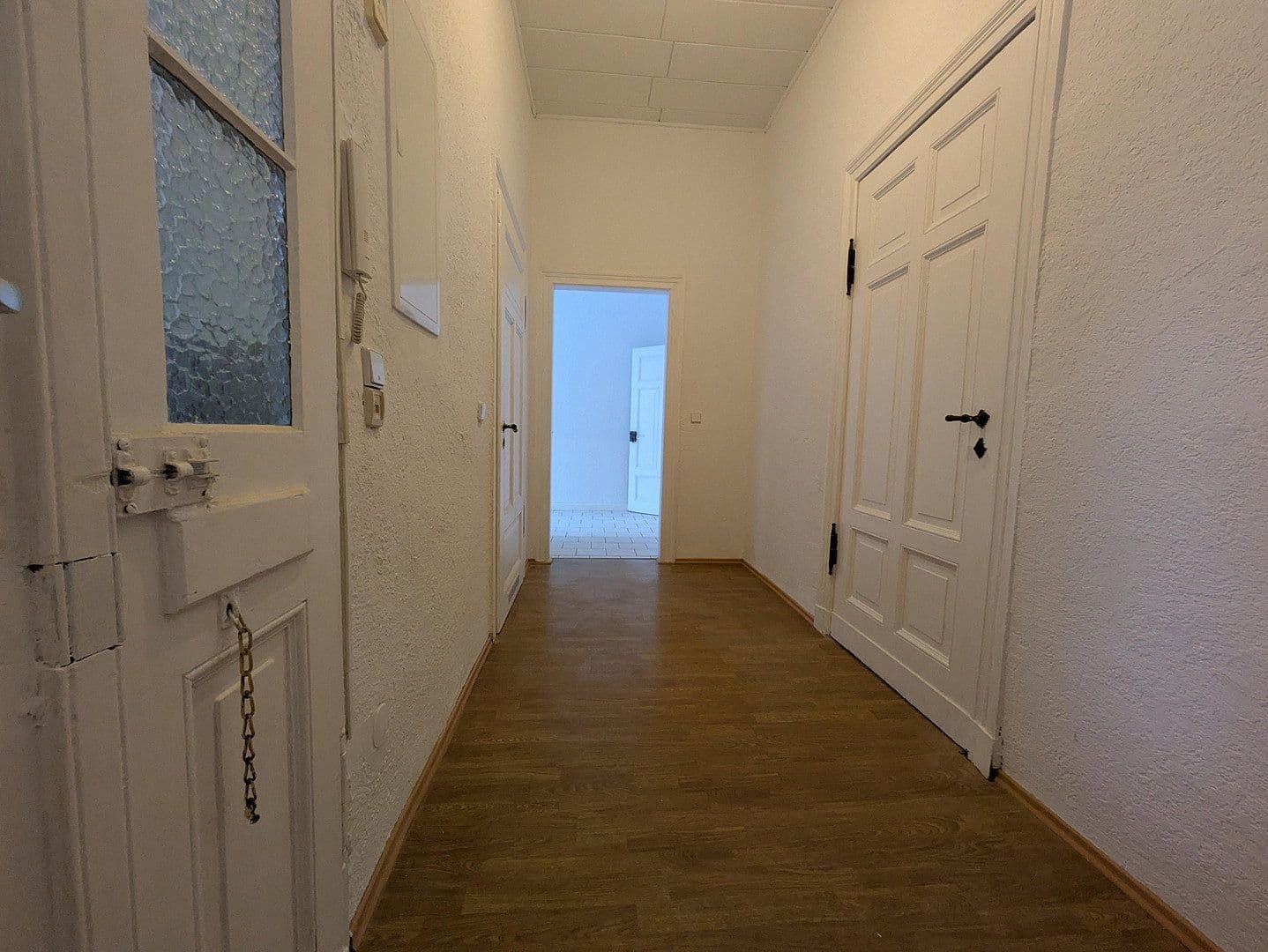 Pronájem bytu 2+1 60 m², Triftstr. 29, Halle, Sasko-Anhaltsko Pronájem bytu 2+1 60 m², Triftstr. 29, Halle, Sasko-Anhaltsko