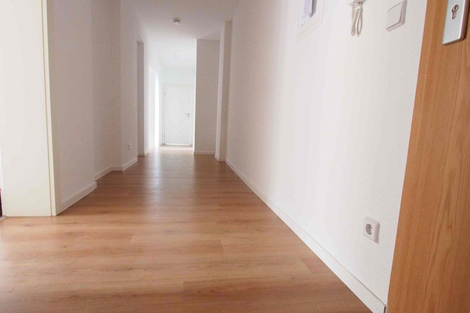 Pronájem bytu 3+1 83 m², Thomasiusstraße 40, Halle, Sasko-Anhaltsko Pronájem bytu 3+1 83 m², Thomasiusstraße 40, Halle, Sasko-Anhaltsko