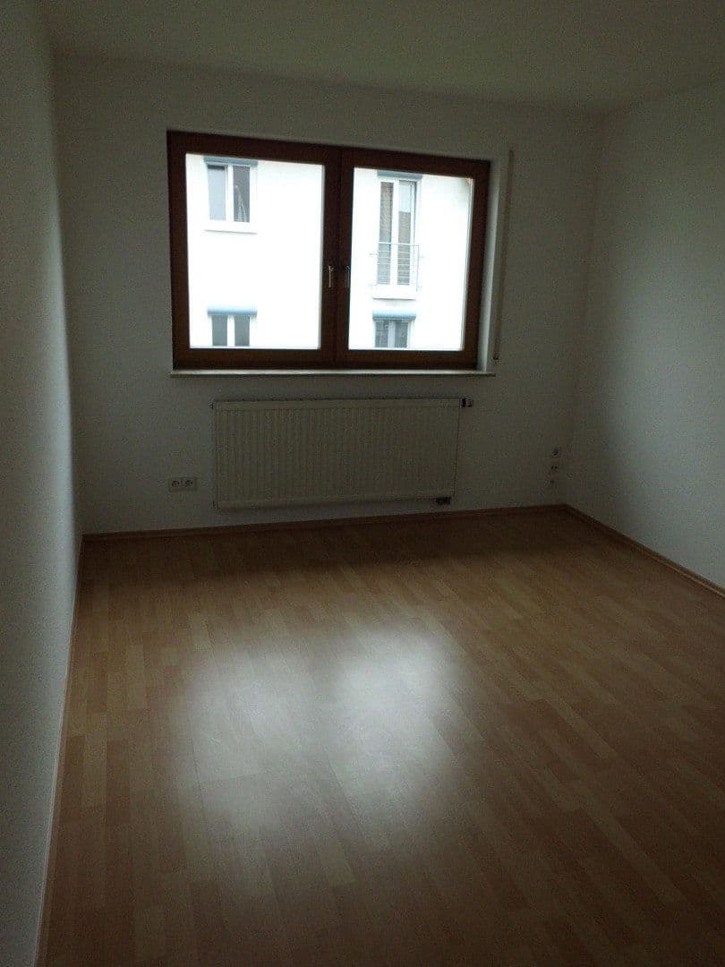 Pronájem bytu 4+kk 115 m², Filderstadt, Bádensko-Württembersko Pronájem bytu 4+kk 115 m², Filderstadt, Bádensko-Württembersko