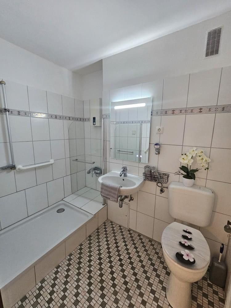Prodej bytu 2+1 60 m², Konrad-Adenauer-Str. 4, Erftstadt, Severní Porýní-Vestfálsko Prodej bytu 2+1 60 m², Konrad-Adenauer-Str. 4, Erftstadt, Severní Porýní-Vestfálsko