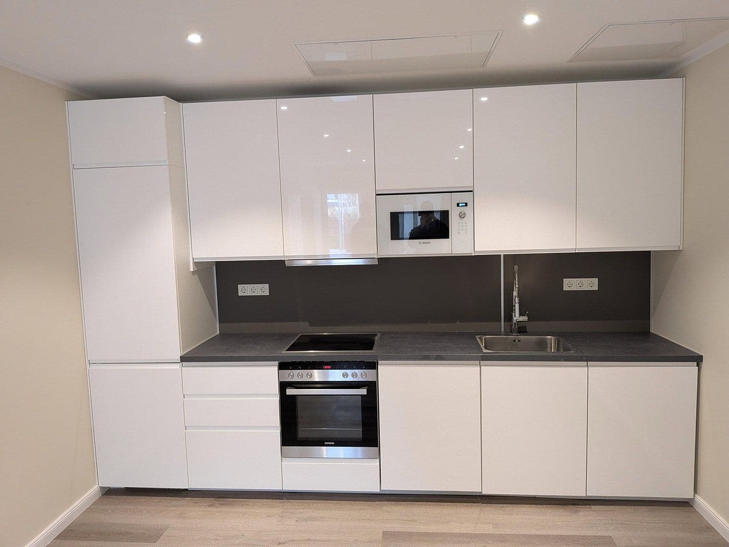Pronájem bytu 2+kk 71 m², Schmidtstraße 8, Rüdesheim am Rhein, Hessen Pronájem bytu 2+kk 71 m², Schmidtstraße 8, Rüdesheim am Rhein, Hessen