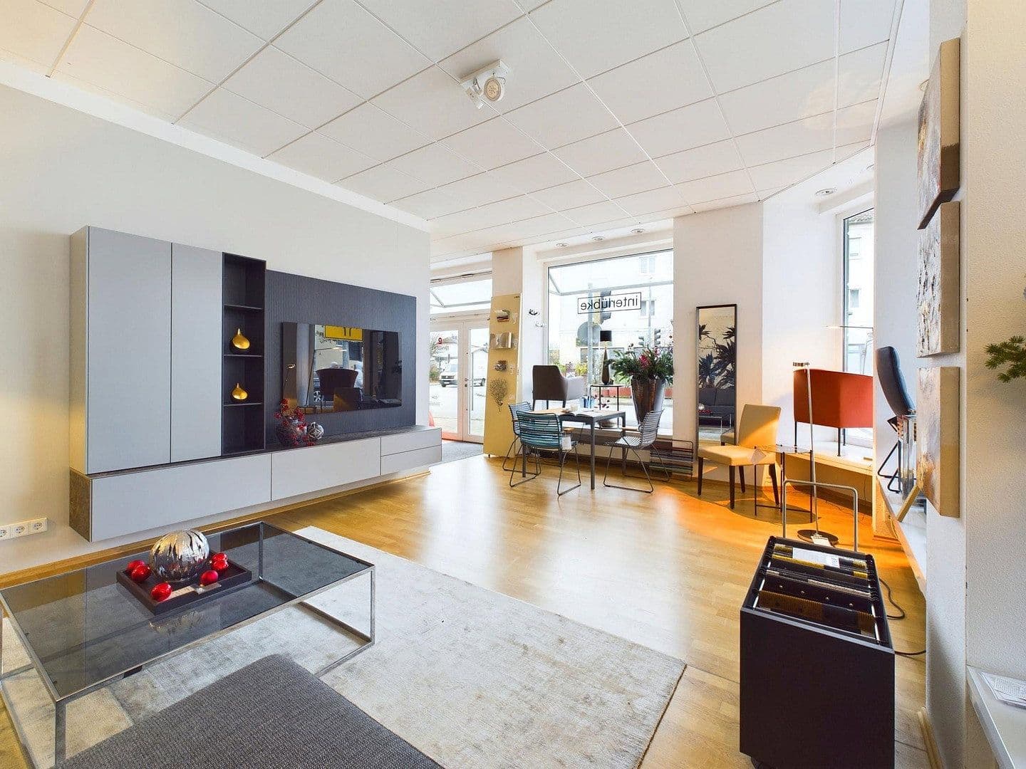 Prodej nebytového prostoru 281 m², Graflinger Str. 10, Deggendorf, Bavorsko Prodej nebytového prostoru 281 m², Graflinger Str. 10, Deggendorf, Bavorsko