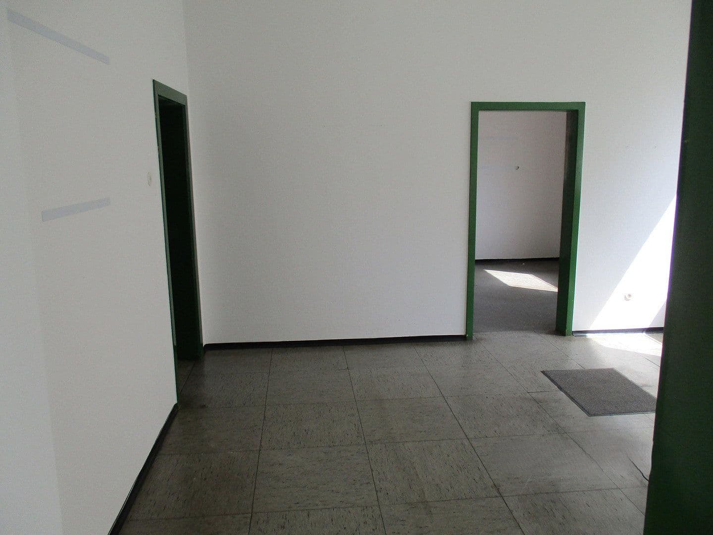 Pronájem kanceláře 115 m², Kaiserslautern, Porýní-Falc Pronájem kanceláře 115 m², Kaiserslautern, Porýní-Falc