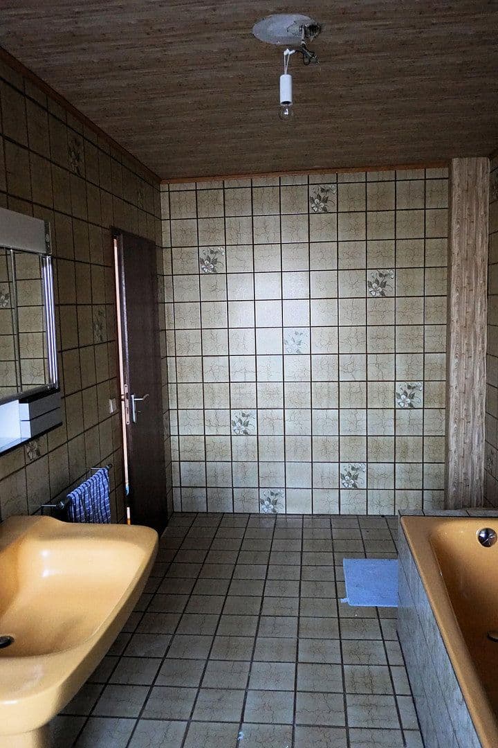 Prodej domu 162 m², pozemek 932 m², Bruchsal, Bádensko-Württembersko Prodej domu 162 m², pozemek 932 m², Bruchsal, Bádensko-Württembersko
