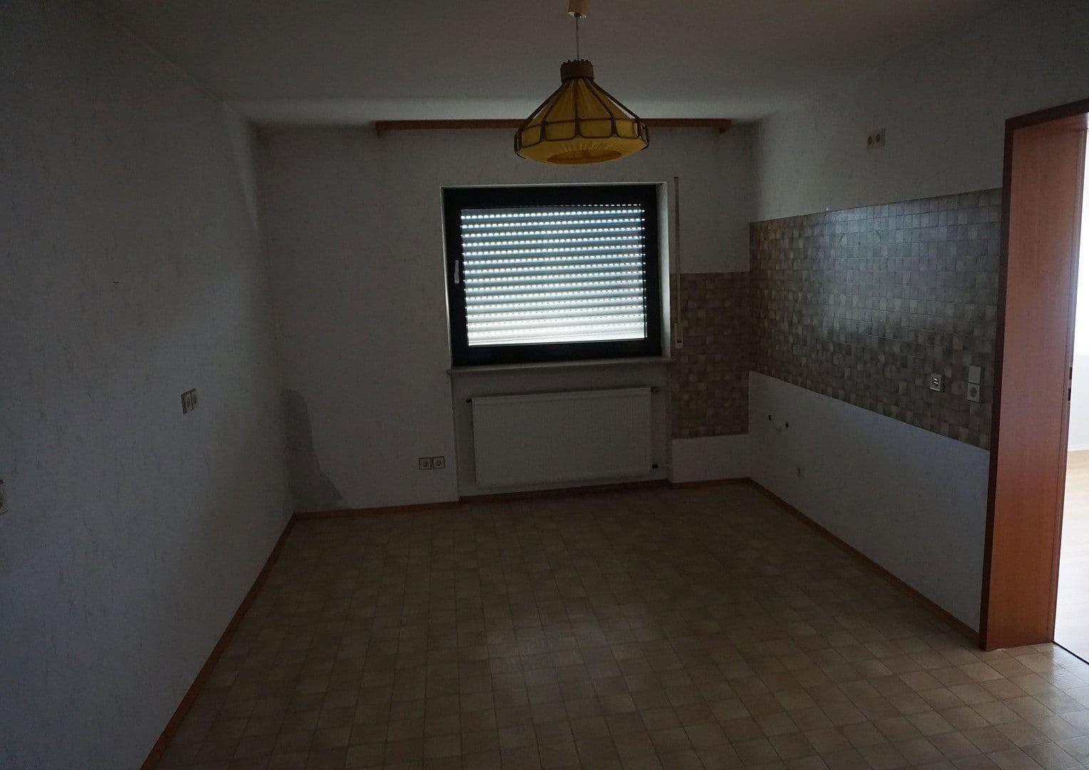 Prodej domu 162 m², pozemek 932 m², Bruchsal, Bádensko-Württembersko Prodej domu 162 m², pozemek 932 m², Bruchsal, Bádensko-Württembersko