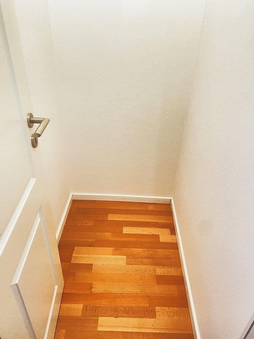 Pronájem bytu 3+1 60 m², Reichstr. 0, Nürnberg, Bavorsko Pronájem bytu 3+1 60 m², Reichstr. 0, Nürnberg, Bavorsko