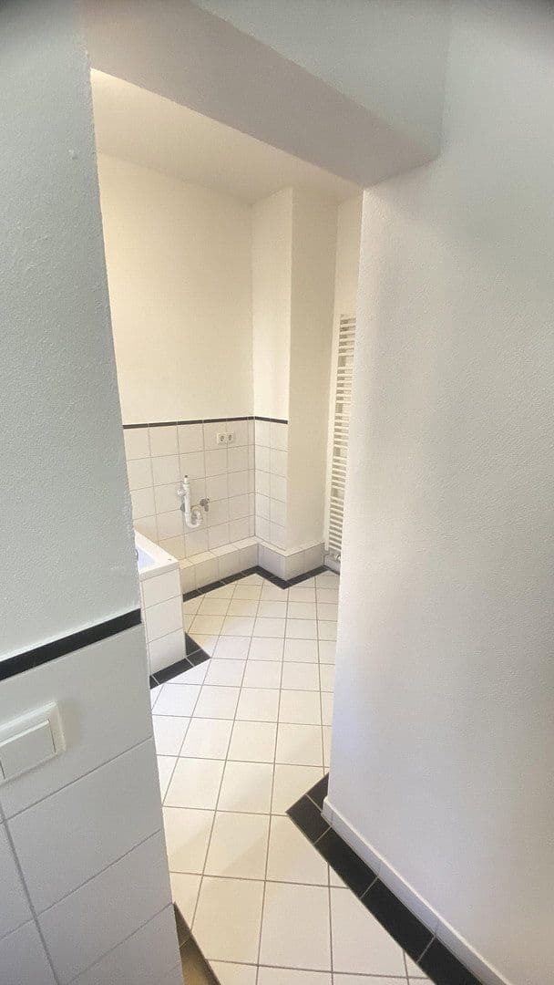 Pronájem bytu 3+1 60 m², Reichstr. 0, Nürnberg, Bavorsko Pronájem bytu 3+1 60 m², Reichstr. 0, Nürnberg, Bavorsko