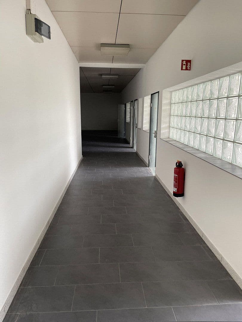 Pronájem kanceláře 150 m², Im Gewerbepark 1, Hunderdorf, Bavorsko Pronájem kanceláře 150 m², Im Gewerbepark 1, Hunderdorf, Bavorsko