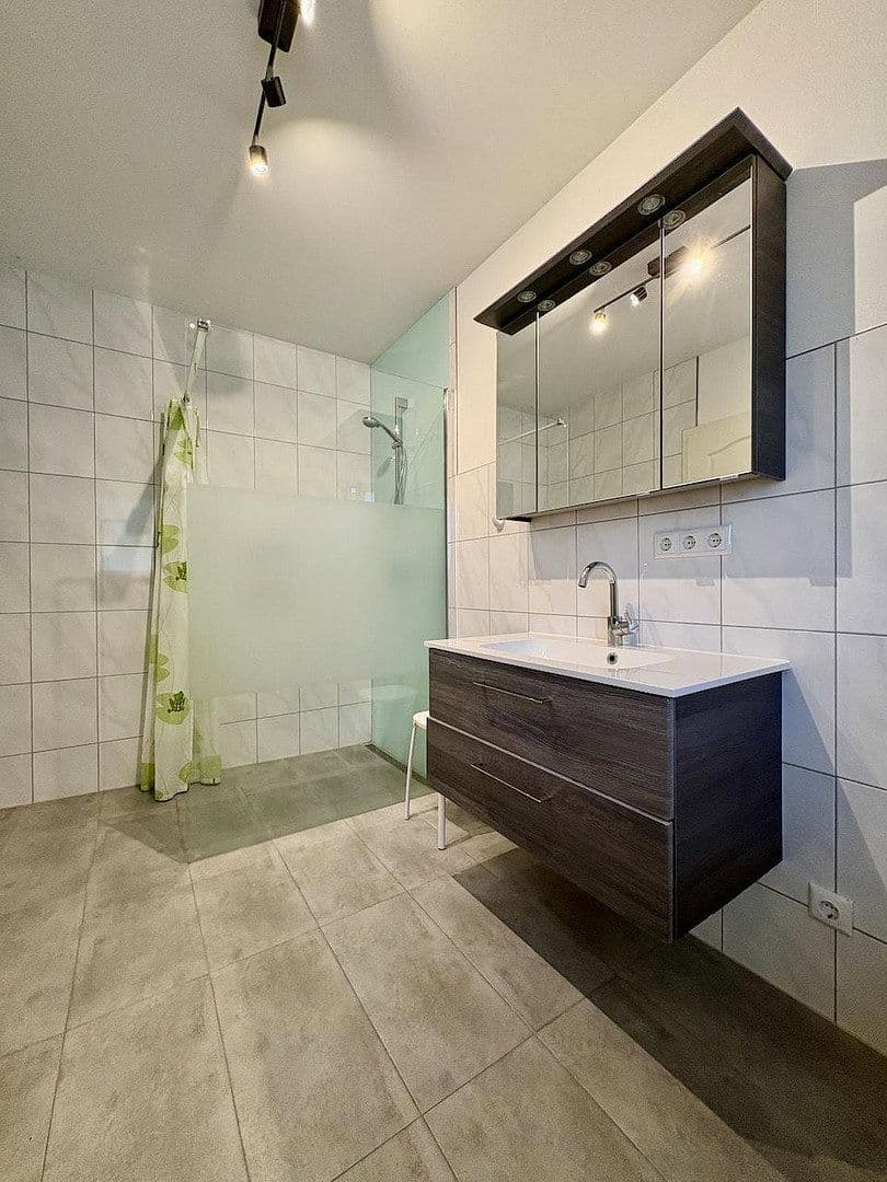 Prodej domu 203 m², pozemek 540 m², Markgröningen, Bádensko-Württembersko Prodej domu 203 m², pozemek 540 m², Markgröningen, Bádensko-Württembersko