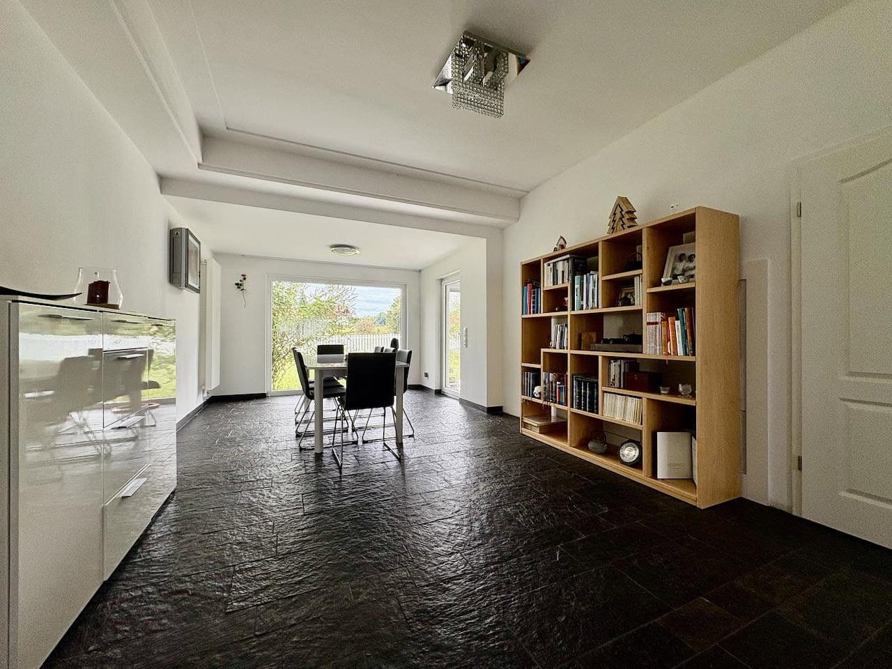 Prodej domu 203 m², pozemek 540 m², Markgröningen, Bádensko-Württembersko Prodej domu 203 m², pozemek 540 m², Markgröningen, Bádensko-Württembersko