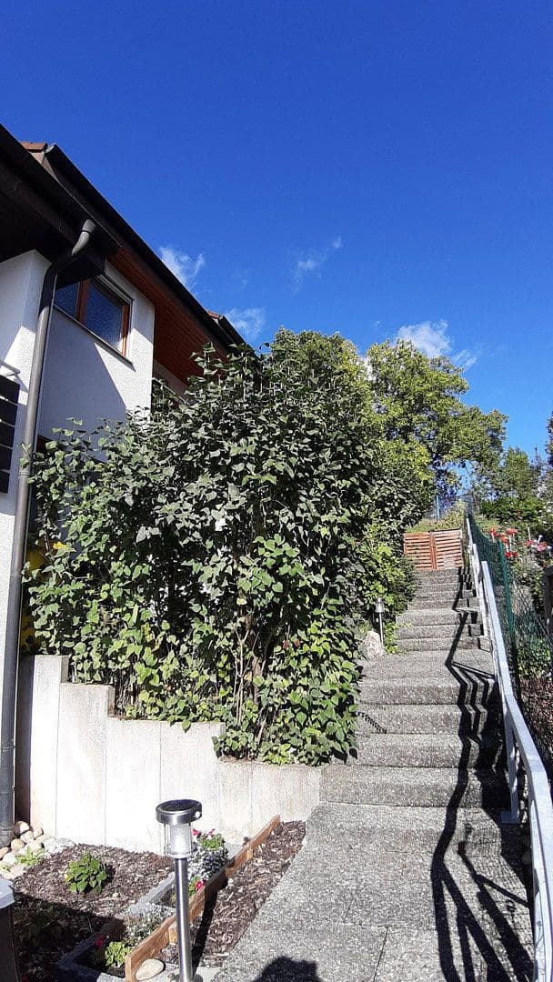 Prodej domu 151 m², pozemek 212 m², Schorndorf, Bádensko-Württembersko Prodej domu 151 m², pozemek 212 m², Schorndorf, Bádensko-Württembersko