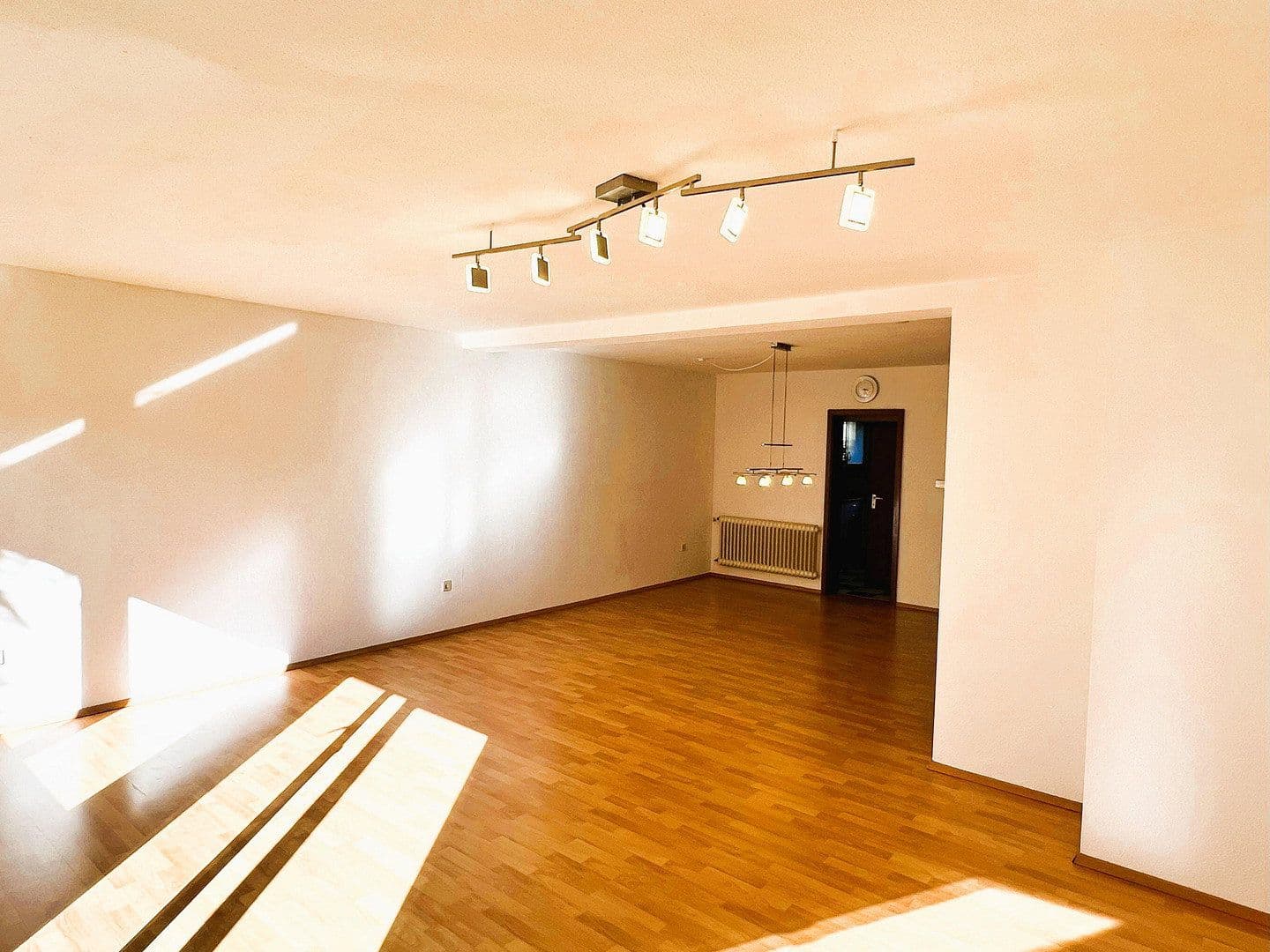 Prodej domu 151 m², pozemek 212 m², Schorndorf, Bádensko-Württembersko Prodej domu 151 m², pozemek 212 m², Schorndorf, Bádensko-Württembersko