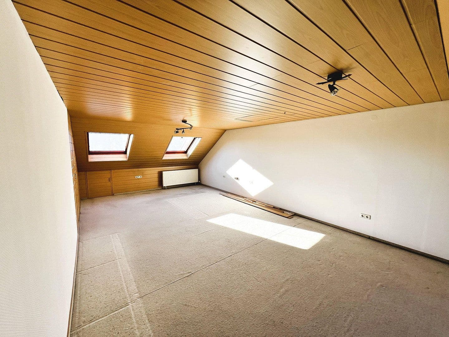 Prodej domu 151 m², pozemek 212 m², Schorndorf, Bádensko-Württembersko Prodej domu 151 m², pozemek 212 m², Schorndorf, Bádensko-Württembersko