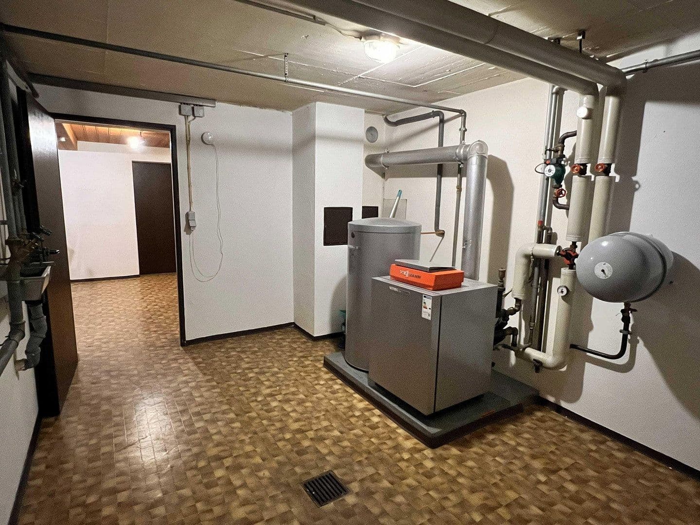 Prodej domu 151 m², pozemek 212 m², Schorndorf, Bádensko-Württembersko Prodej domu 151 m², pozemek 212 m², Schorndorf, Bádensko-Württembersko