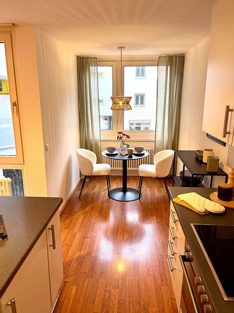 Prodej bytu 4+kk 103 m², Amalienstraße 87, München, Bavorsko Prodej bytu 4+kk 103 m², Amalienstraße 87, München, Bavorsko