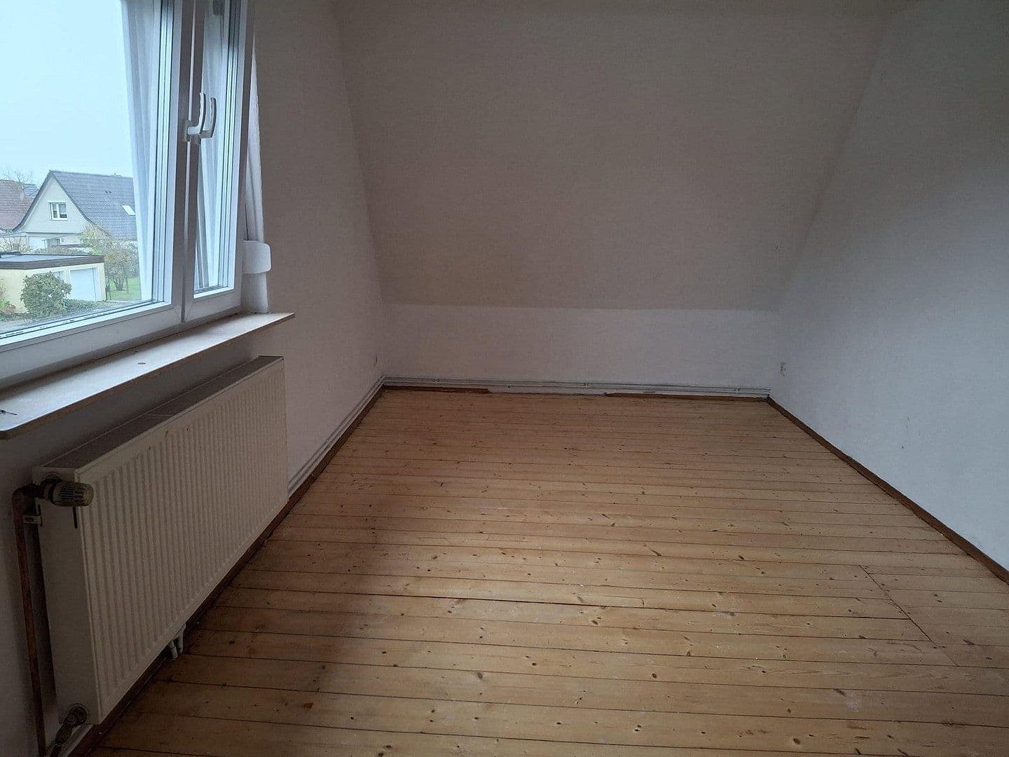 Prodej domu 115 m², pozemek 600 m², Celle, Dolní Sasko Prodej domu 115 m², pozemek 600 m², Celle, Dolní Sasko