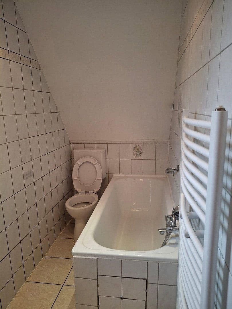 Prodej domu 115 m², pozemek 600 m², Celle, Dolní Sasko Prodej domu 115 m², pozemek 600 m², Celle, Dolní Sasko
