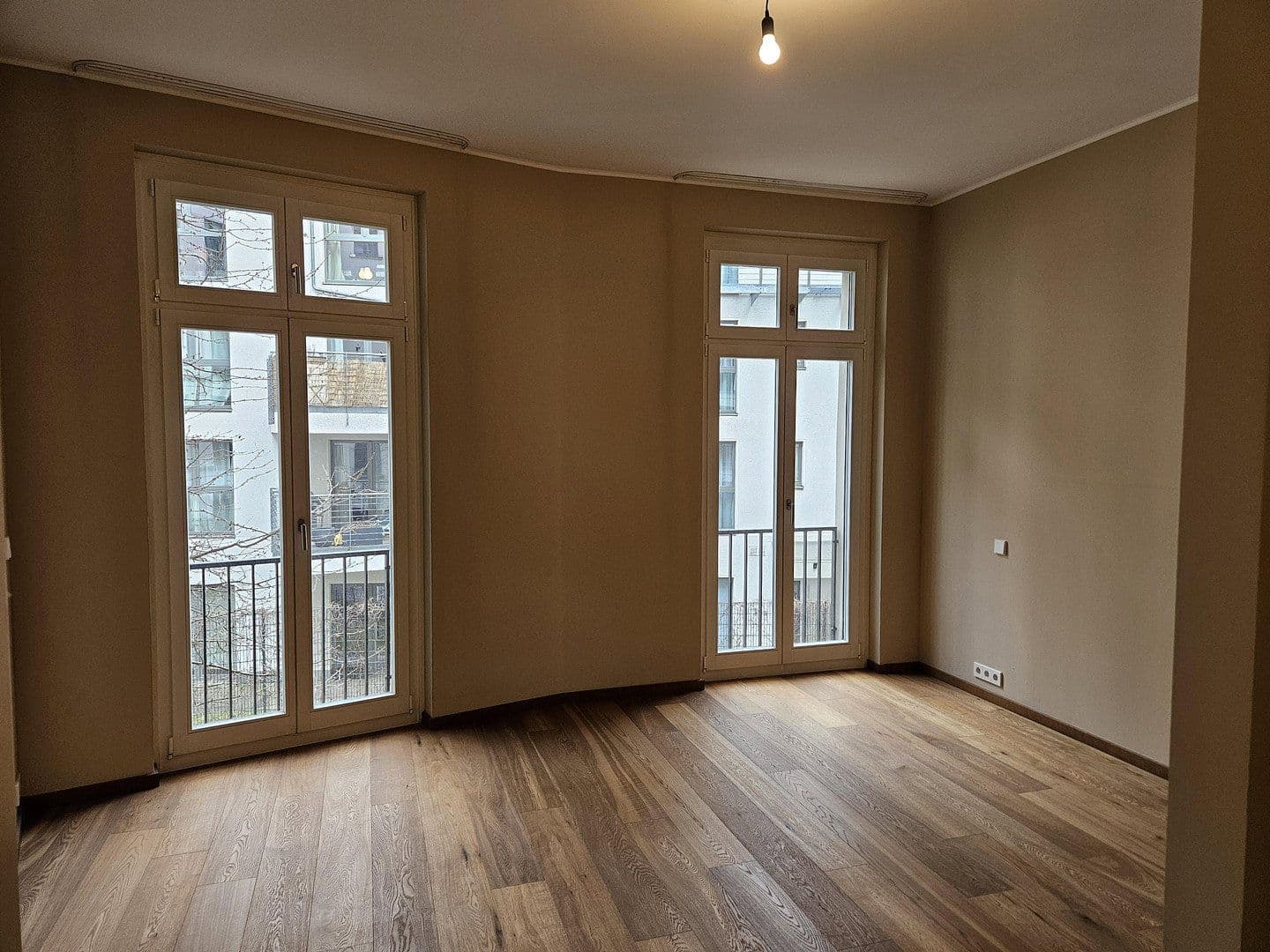 Prodej bytu 4+1 130 m², Neue Grünstraße 2, Berlin, Berlín Prodej bytu 4+1 130 m², Neue Grünstraße 2, Berlin, Berlín